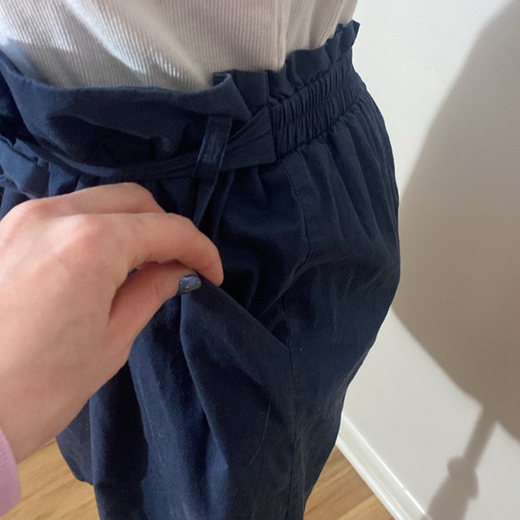 Francescas’s High Waisted Paper Bag Waist Skirt - Picture 3 of 7